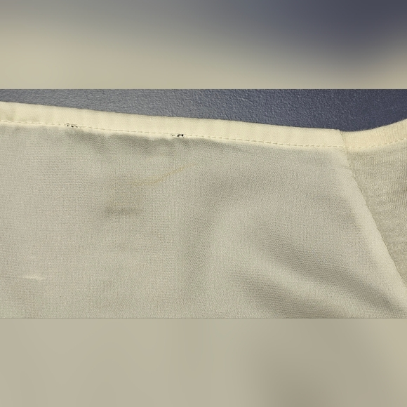 [EXPRESS] Off White Batwing Sleeve Hi-Lo Drop Length《L》 - Picture 16 of 16